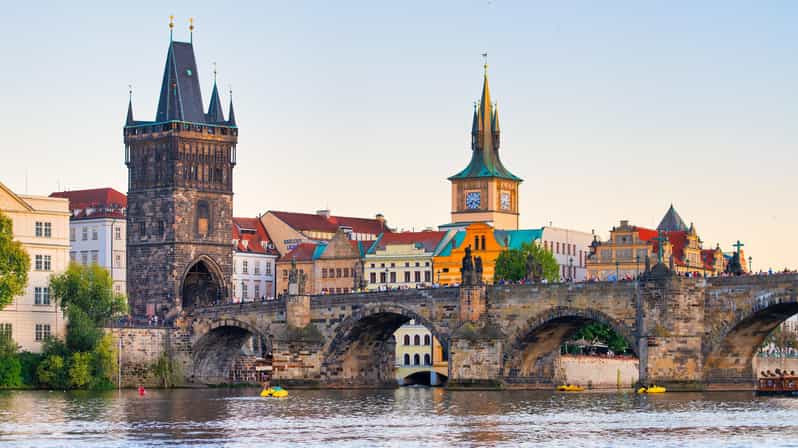 Transfer From Vienna to Prague With English-Speaking Driver - Vehicle Options