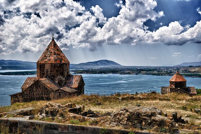 Transfer From Yerevan to Tbilisi With Tours - Sightseeing Stops