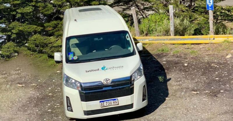 Transfer From Your Accommodation to Ushuaia Airport - Booking Information