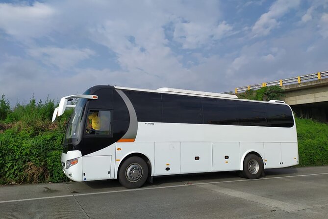 Transfer in From Quitos Airport to the City - Airport Pickup and Drop-off