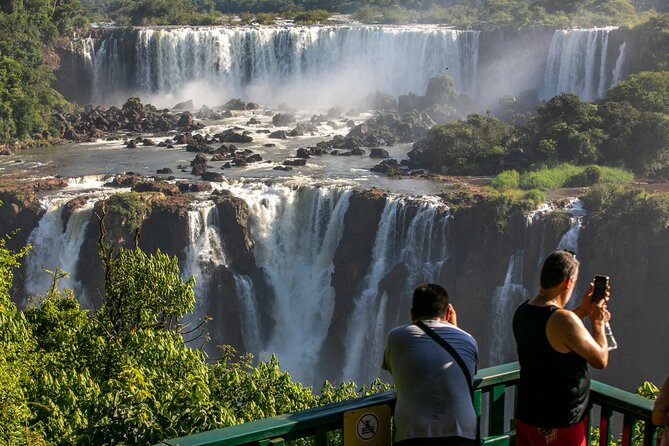 Transfer in IGU & IGUassu Falls Brazilian Side & Macuco Boat Safari - Pickup Information