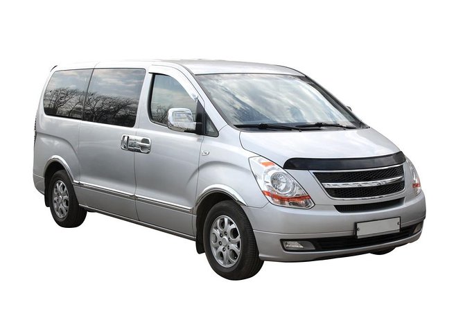 Transfer in Private Minivan From Quito Airport (Uio) - Quito City - Key Points