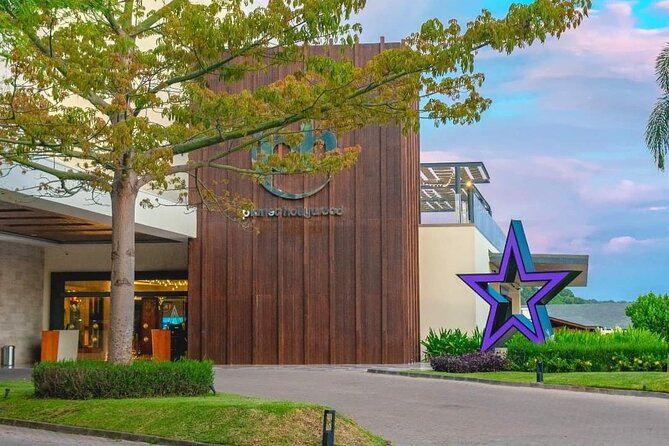Transfer Liberia Airport to Planet Hollywood or Andaz Papagayo, ROUND TRIP. - Key Points
