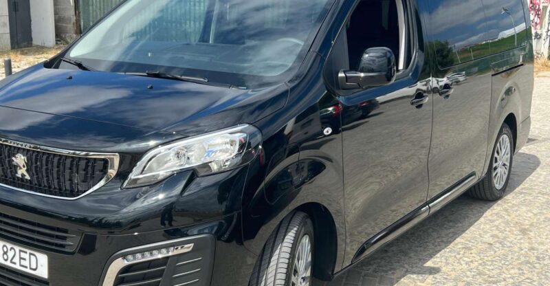 Transfer Lisbon Airport to Downtown Lisbon (any Hotel) - Key Points