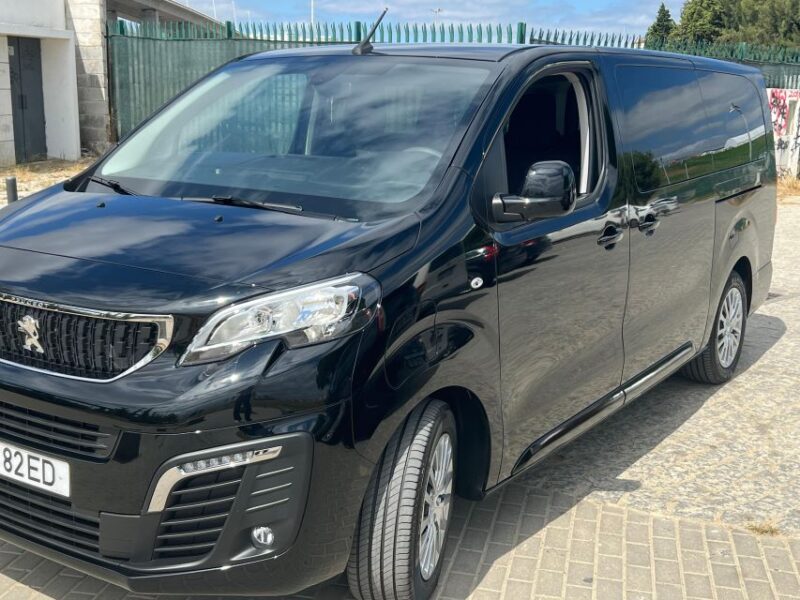 Transfer Lisbon Airport to Downtown Lisbon (any Hotel) - Personalized Experiences for Travelers