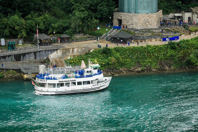 Transfer Niagara-on-the-Lake,Canada to Buffalo Niagara Int Airport (BUF) - Booking and Group Size