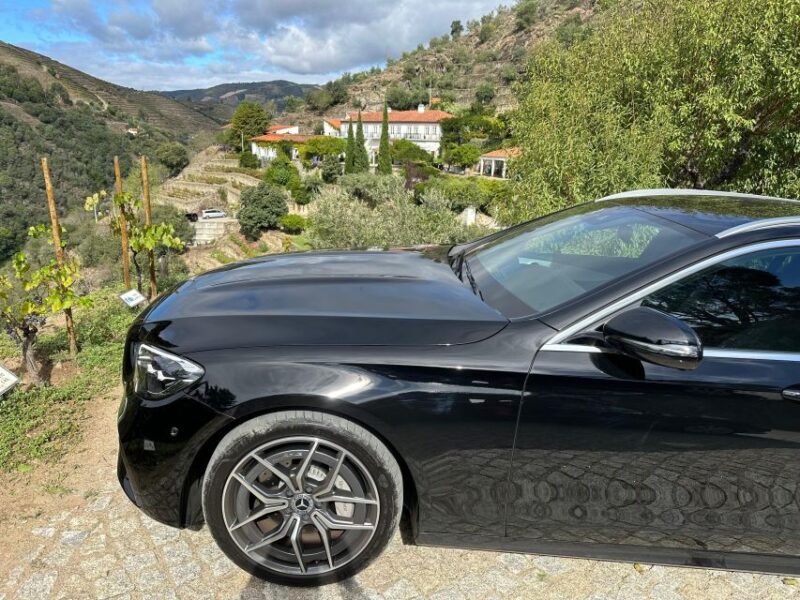 TRANSFER: PORTO AIRPORT>VILA NOVA GAIA SEDAN - Booking Information