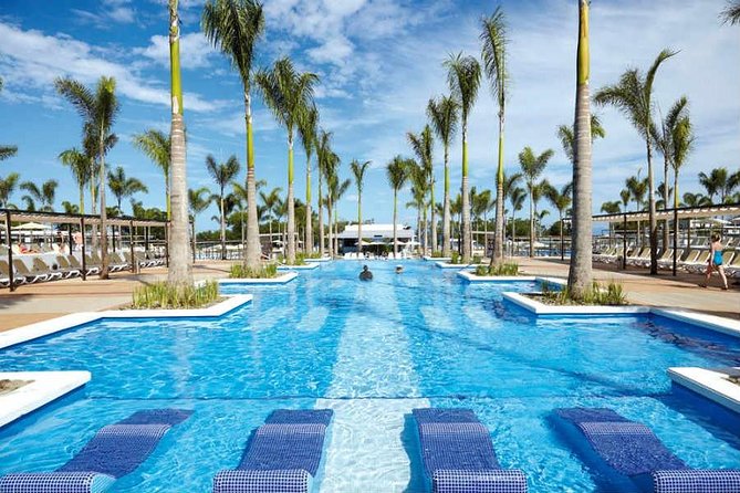 Transfer Service From Liberia Airport To Riu Palace & Riu Guanacaste Costa Rica - Key Points