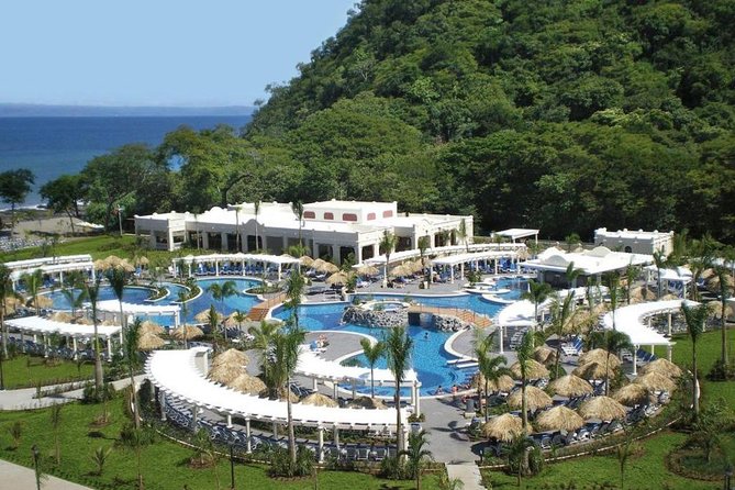 Transfer Service From Liberia Airport To Riu Palace & Riu Guanacaste Costa Rica - Amenities and Inclusions