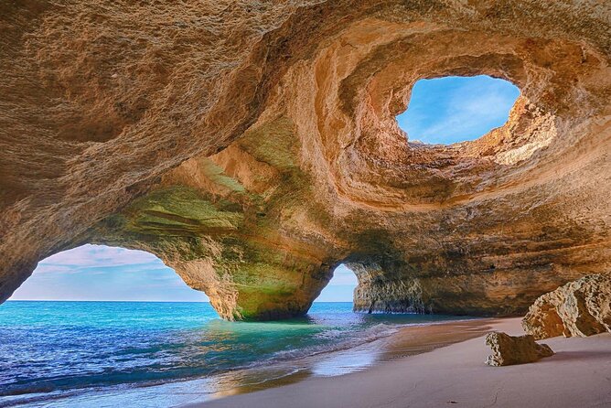 Transfer to Alvor From Lisbon - Key Points