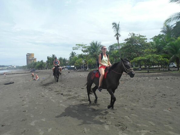 Transfer to Jaco Beach From San José or the Airport One Way - Key Points