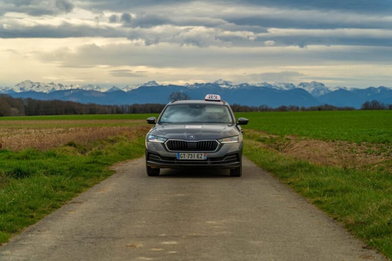 Transfer Toulouse Blagnac Airport to Lourdes - Vehicle and Capacity