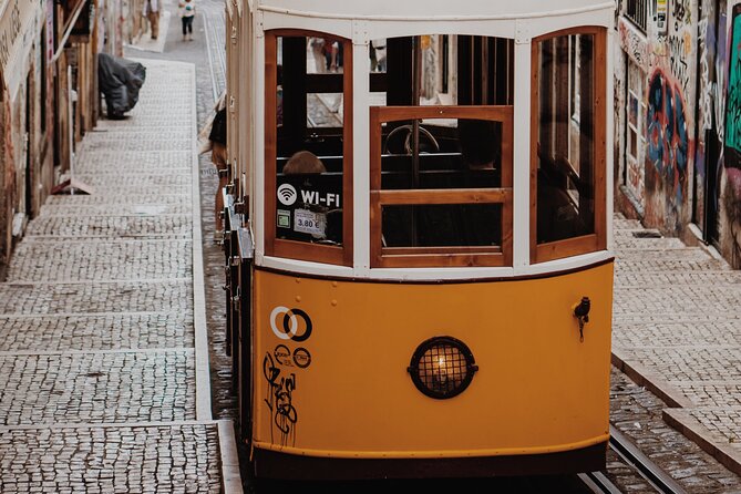 Transfer Tour Between Lisbon and Porto - Guiding Services