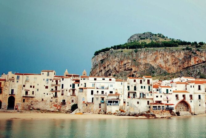 Transfer Tour From Taormina to Palermo With a Stop in Cefalù - Meeting and End Points