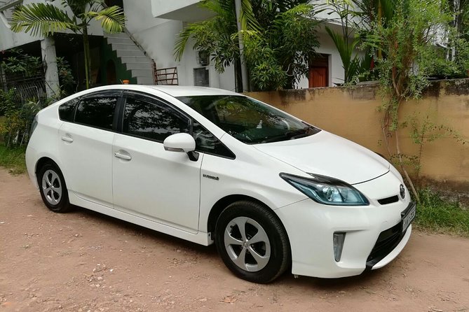 Transfers Between Colombo Airport and Taru Villas-Rampalt Street - Sum Up