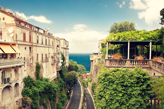 Transfers From Naples to Sorrento Positano Amalfi Ravello Maiori - Accessibility and Participants