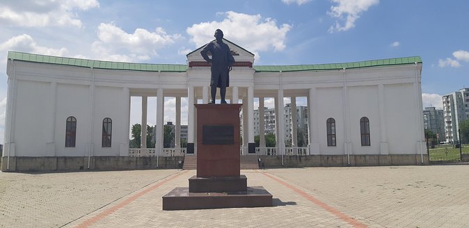 Transnistria - Discover Soviet Style and Inspiration - Embracing Transnistrias Artistic Expressions