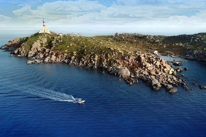 Transport by Boat From the Marina of Villasimius to Isola Dei Cavoli - Highlights of Isola Dei Cavoli