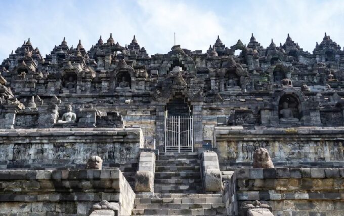 Transportation Borobudur & Prambanan Temple From Yogyakarta - Frequently Asked Questions