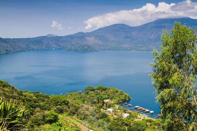 Transportation CARDEDEU RESIDENCE AND LAKE COATEPEQUE - Key Points