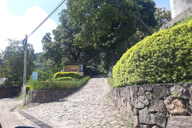 Transportation CARDEDEU RESIDENCE AND LAKE COATEPEQUE - Pickup and Reservation Details