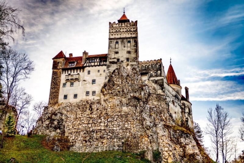 Transylvania Tour: Draculas Castle, Peles Palace & Brasov - Pickup Location and Travel Times