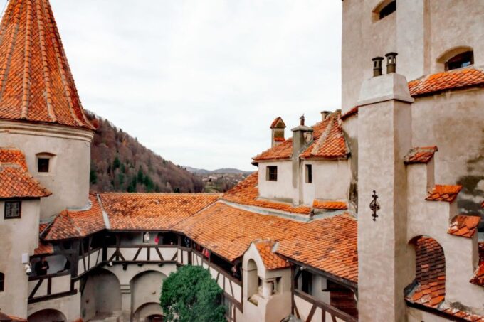 Transylvania Tours: Discover Dracula's Castle & Royal Peles - Castles and Architecture