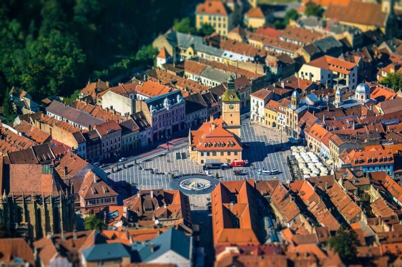 Transylvanias Trail: Sibiu, Bran Castle, Brasov, Sighisoara - Evening City Tour in Brasov