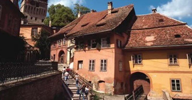 Transylvanias Undying Legend - 5 Days Private Dracula Tour - Transportation and Accommodation
