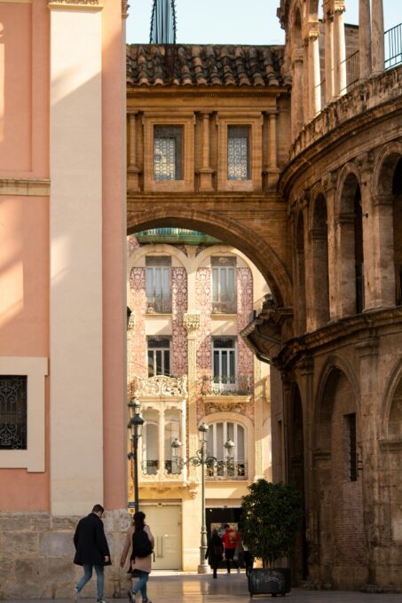 Trap & Discover: Unknown Valencia With Dutch Guide - Discovering Bombas Gens Centro De Artes Digitales