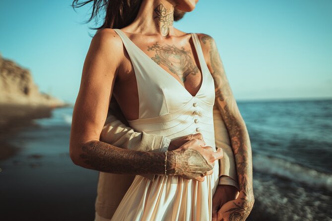 Trash The Dress in Santorini - Posing and Guidance by the Photographer