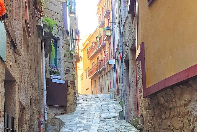 Travel Around Porto in an Unique Convertible - Meeting and End Points