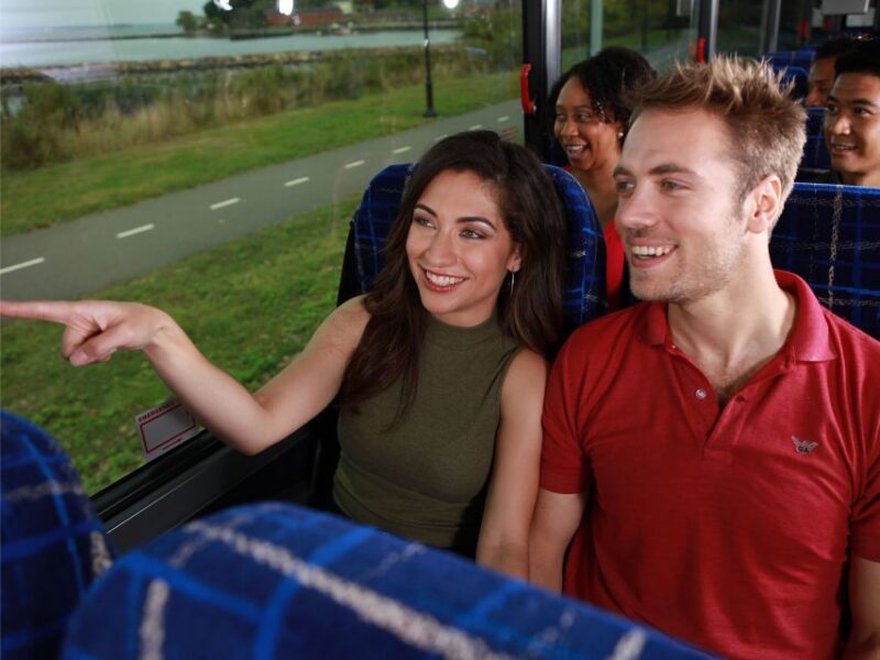 Travel Between Chicago OHARE and Madison - Bus Features