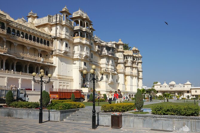 Travel From Jodhpur To Udaipur Via Kumbhalgarh and Ranakpur - Private Tour Operator