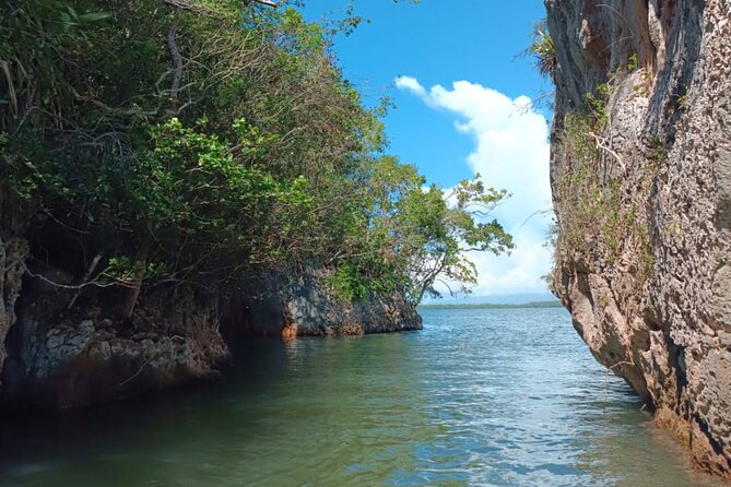 Travel Los Haitices National Park - Pickup and Logistics
