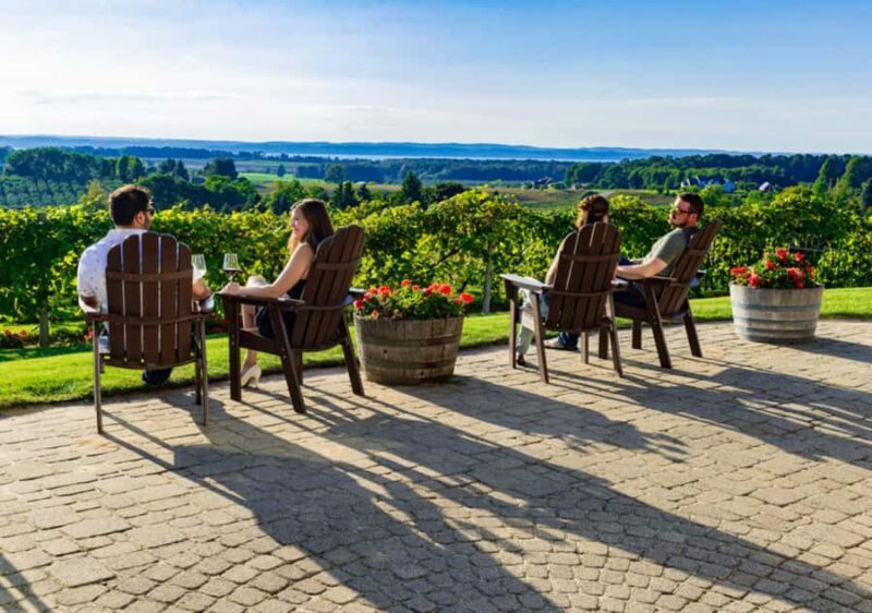 Traverse City: 5-Hour Old Mission Peninsula Wine Tour - What to Expect from the Tour