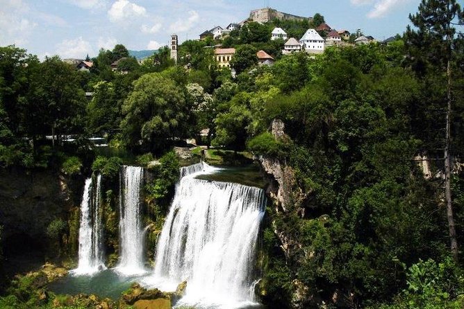 Travnik, Jajce & Pliva Lakes Day Tour From Sarajevo (fees Incl.) - Travnik: Discovering History