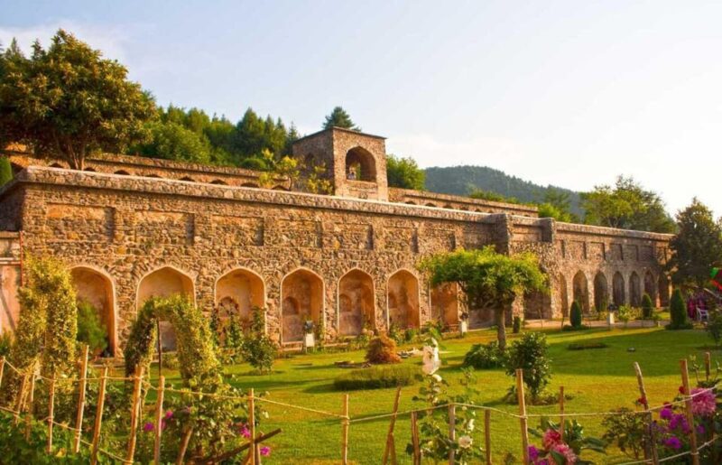 TREASURE OF GARDENS - Historical Richness