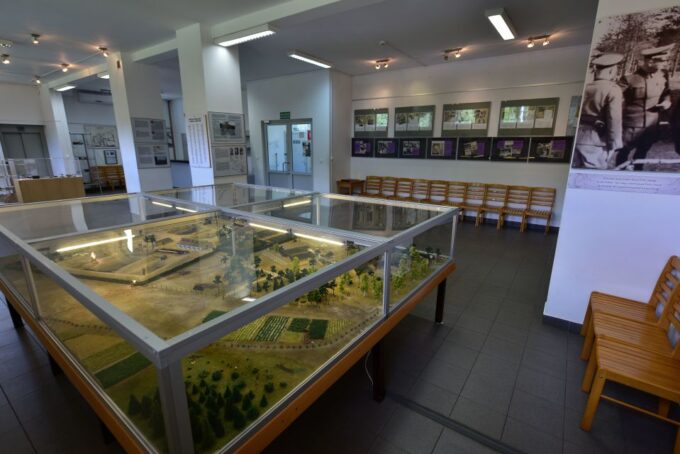 Treblinka: Half Day Tour From Warsaw by Private Car - Duration and Pricing