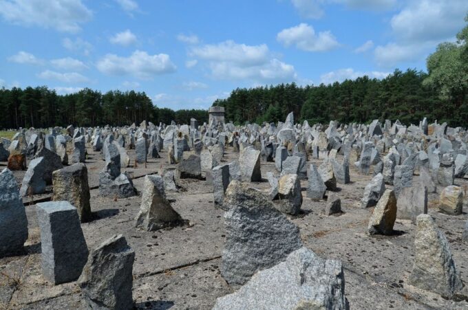 Treblinka: Half Day Tour From Warsaw by Private Car - Private Car Transport