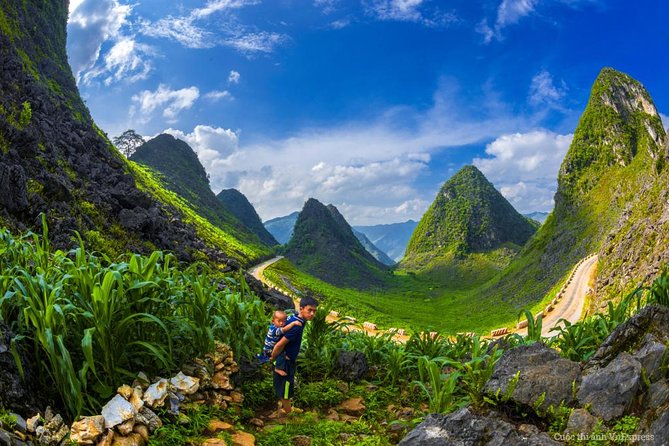 Trekking In Ha Giang 5 Days - Trekking Through Forests