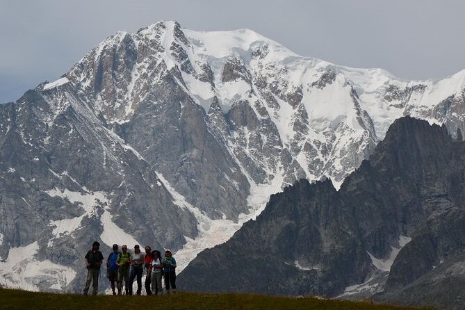Trekking in the Park With Lunch in a Mountain Hut - Transportation Options