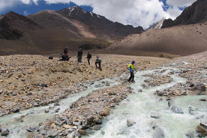 Trekking of the Turquoise Creek and Balcony of the Seismiles Traverse - Accommodations and Meals