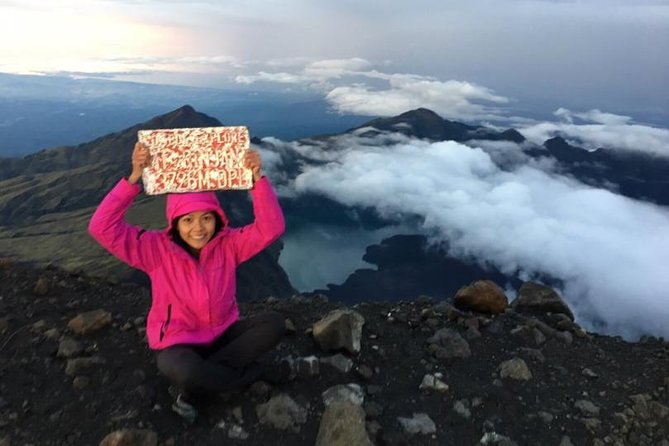 Trekking Rinjani Mountain Summit 2 Days 1 Night - Em Adventure - Guides and Porters