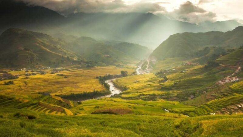 Trekking Through Rice Terraced Fields - Cultural Encounters With Ethnic Groups