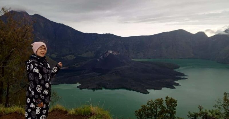 Trekking To Mount Rinjani Senaru Crater Rim - Included Services and Amenities