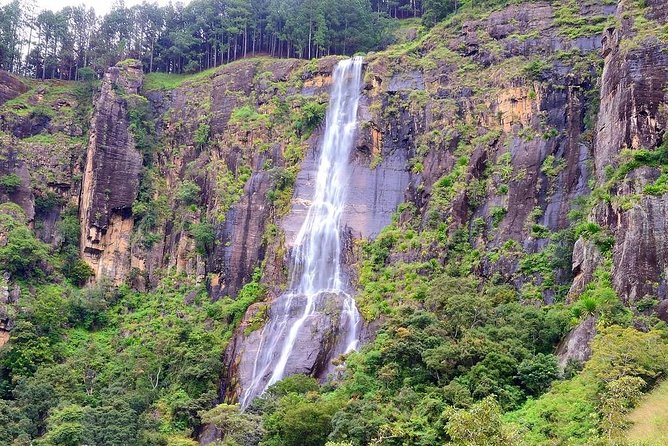 Trekking to the Highest Waterfall in Sri Lanka From Ella - Tips for a Successful Waterfall Trek