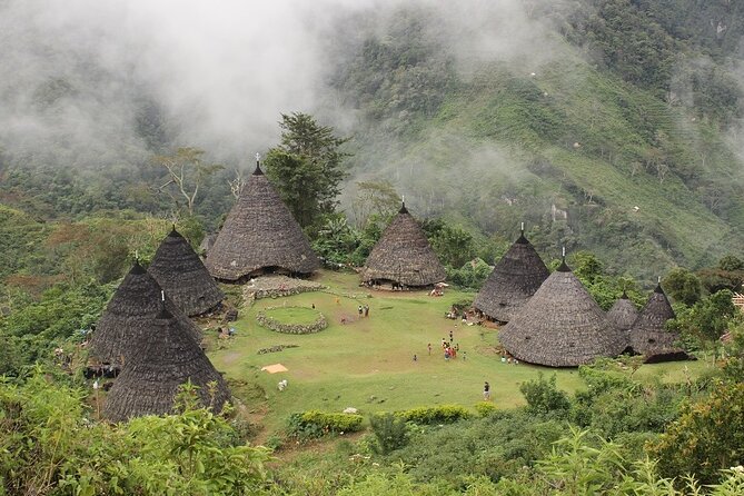 Trekking to Wae Rebo and Snorkeling in Komodo National Park - Key Points