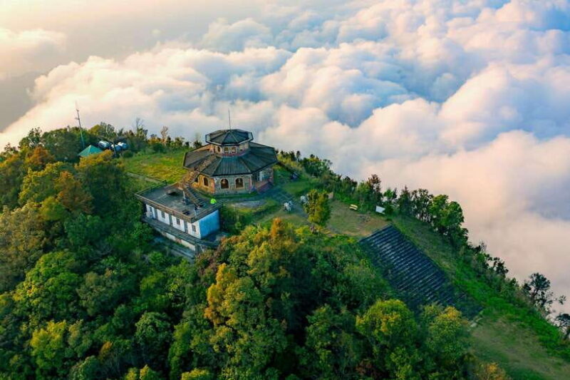 Trekking Tour: Bach Ma National Park Day Trip From Hue - Starting Location and Travel Method