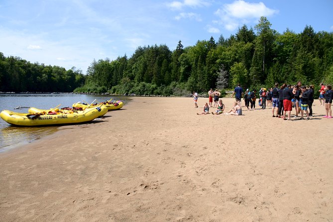 Tremblant Rouge River Family Rafting Must Include a Kid (6-11yrs) - Tour Group Size and Accessibility